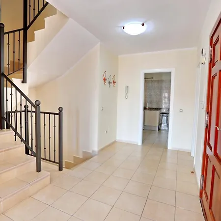 Large villa with pool in Madroñal de Fañabé * Costa Adeje (Tenerife)