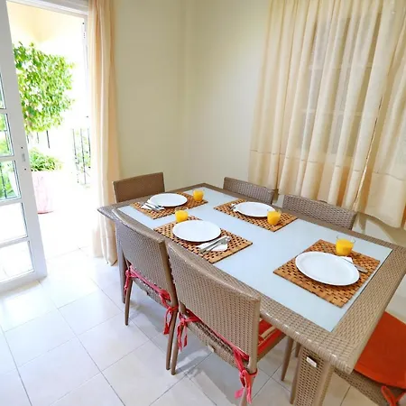 Large villa with pool in Madroñal de Fañabé Villa *